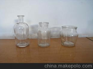 徐州玻璃瓶廠專業(yè)生產(chǎn)高溫消毒試劑瓶，醫(yī)用藥瓶，玻璃瓶圖片