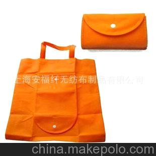 上海貫飛環(huán)保袋廠(chǎng)家 專(zhuān)業(yè)生產(chǎn)無(wú)紡布袋 包裝袋 禮品袋 西服套等圖片