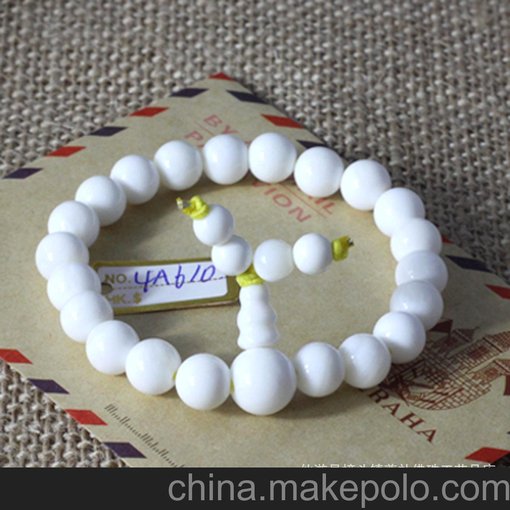 廠家直銷批發(fā) 正宗白硨磲手鏈?zhǔn)执?雪白如玉材質(zhì)正宗工藝品圖片
