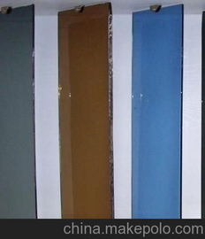 Ĥ