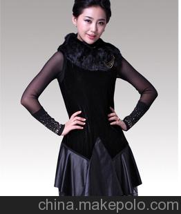 2013春裝新款 毛毛領蕾絲胸針黑色皮裙背心裙連衣裙
