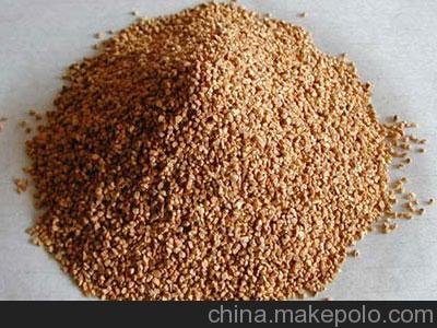 供應西寧0.5-0.8果殼濾料圖片