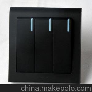 86型黑色三位單極開(kāi)關(guān) TCL墻壁開(kāi)關(guān)插座 K5經(jīng)典系列圖片
